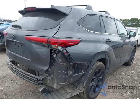 2022 Toyota Highlander L z USA, uszkodzony, nr VIN 5TDCZRAH5NS117041